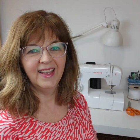 Varras_vastag_anyagon.jpg Varras_vastag_anyagon.jpg